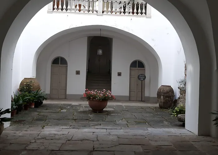 B&B Palazzo Albini 알바넬라